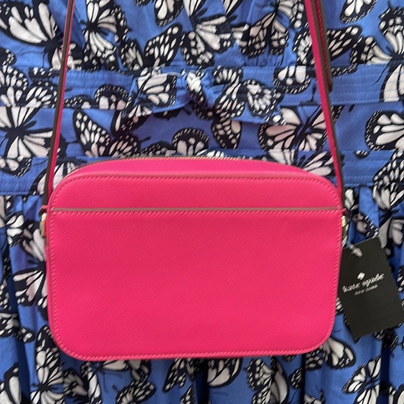 Kate Spade Staci Women’s Crossbody Mini Camera Bag 
Color: Deep Hibiscus 
NWT - Picture 5 of 16